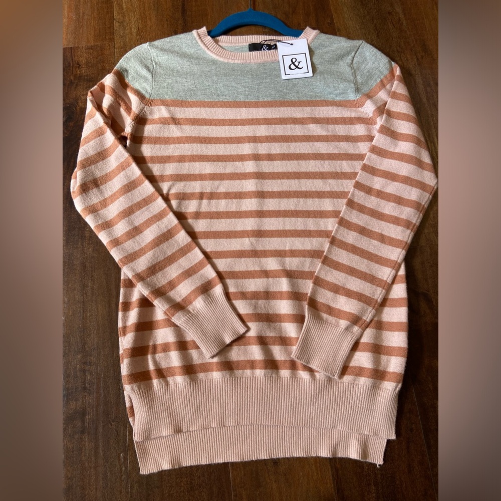 Ampersand Ave “&” Sweater NWT